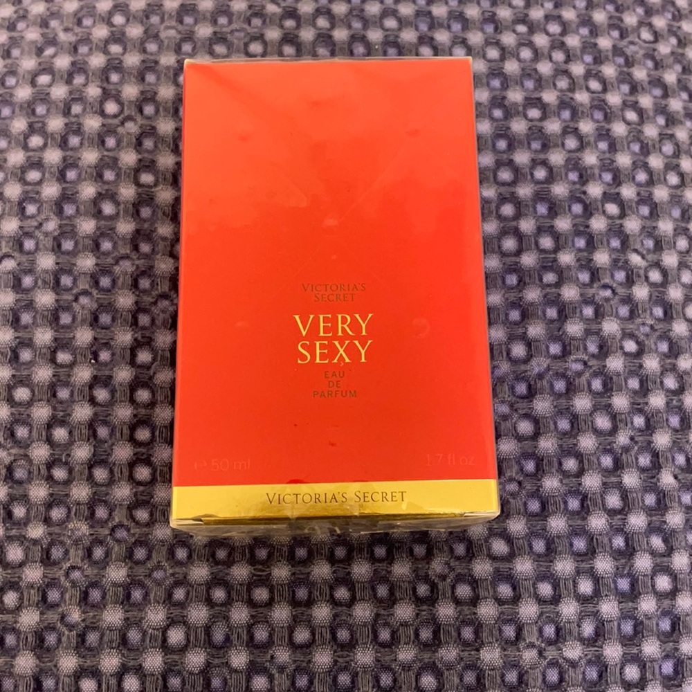 NWT Victoria’s Secret Very Sexy 50mL Perfume